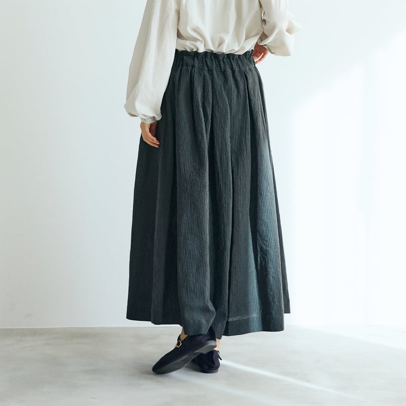 MAGALI ストライプコットンサイドボタンブラウス　チャコール　新品 リネンコットンストライプ・タックワイドパンツ／チャコール | MAGALI
