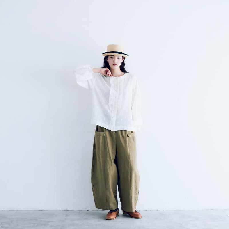 コットンスノードット・フリルブラウス／ホワイト | MAGALI