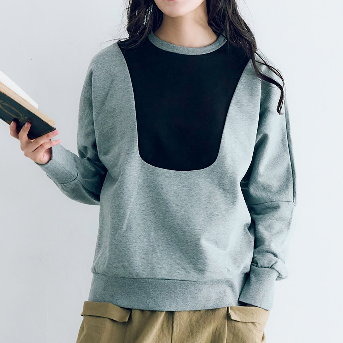 MAGALI コットンスウェット　スイッチングプルオーバー　ブラック　新品 fit=scale-down,w=1200