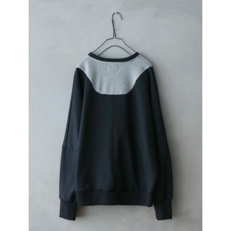 MAGALI コットンスウェット　スイッチングプルオーバー　ブラック　新品 コットンスウェット・スイッチングプルオーバー／ブラック | MAGALI