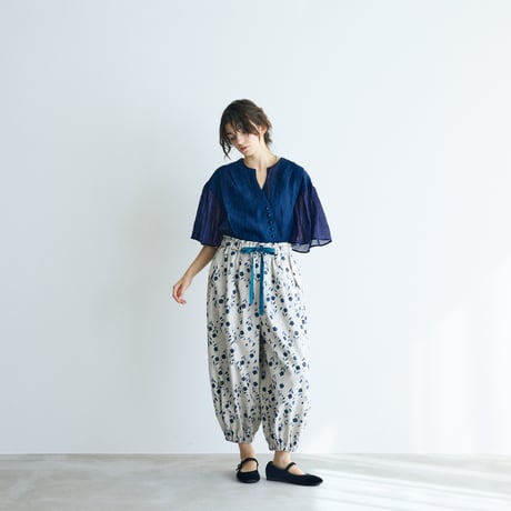 ＜完売しました＞Fleur de brume　コットンリネン・バルーンギャザーパンツ ／ダスティブルー