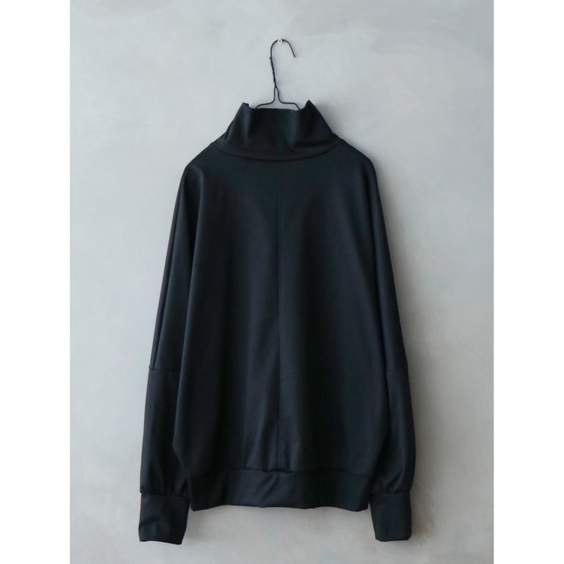 ハイゲージコットン・タートルカットソー／ブラック | MAGALI