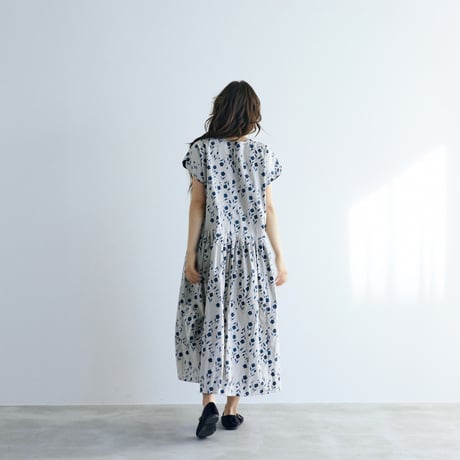 ＜完売しました＞Fleur de brume　コットンリネン・ラウンドスリーブワンピース ／ダスティブルー