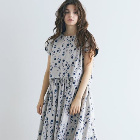 ＜完売しました＞Fleur de brume　コットンリネン・ラウンドスリーブワンピース ／ダスティブルー