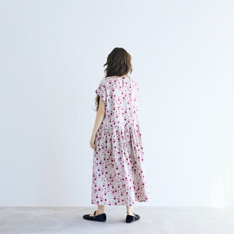 ＜完売しました＞Fleur de brume　コットンリネン・ラウンドスリーブワンピース ／チェリーレッド
