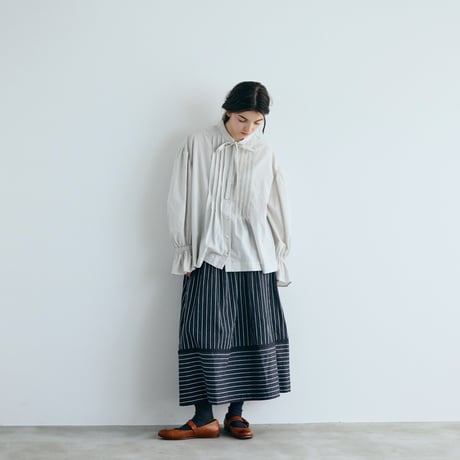 天日干しコットン・ボウタイブラウス／グレイ
