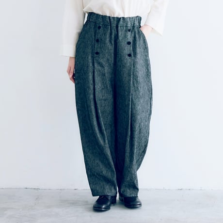 MAGALI 天日干しコットン 裾ギャザーパンツ　グレー　新品タグ付き MAGALI 天日干しコットン 裾ギャザーパンツ グレー 新品タグ付き