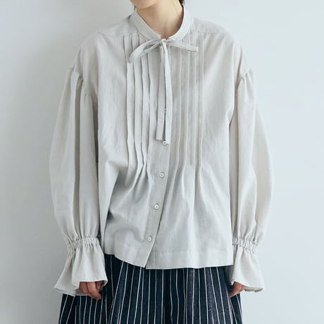 天日干しコットン・ボウタイブラウス／グレイ