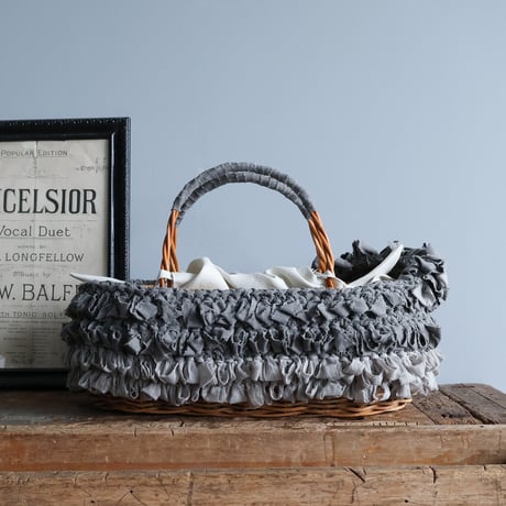 ＜7月30日再販／WEB限定販売＞Handspun Asymmetry Fray Basket  カゴバッグ／グレイ
