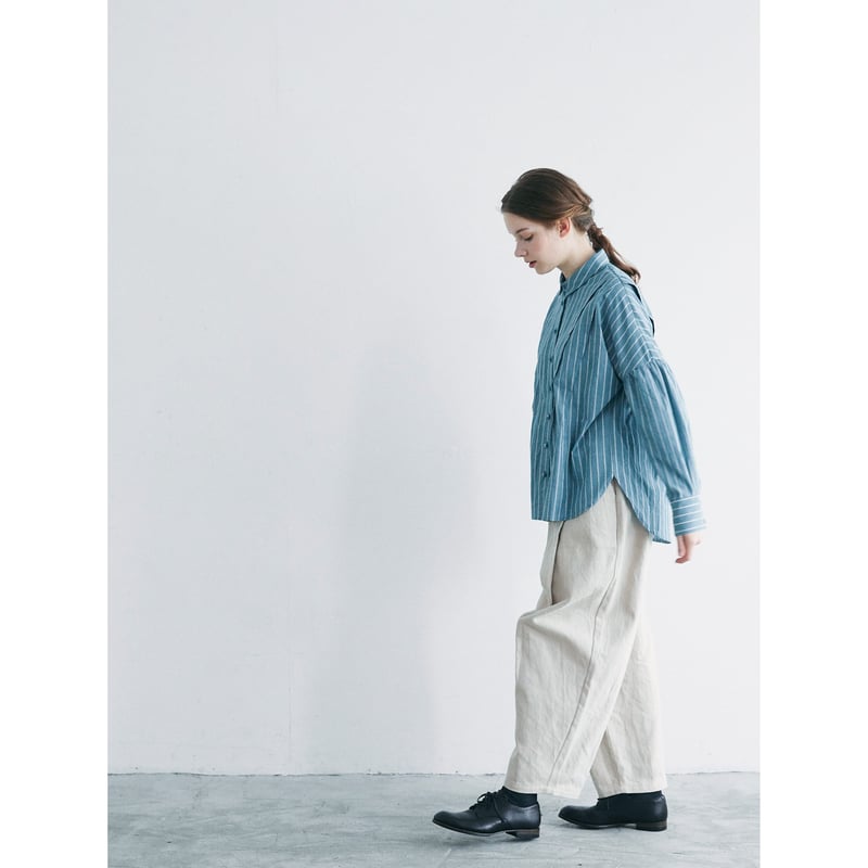 コットンストライプ・タックショルダーブラウス／ブルー | MAGALI