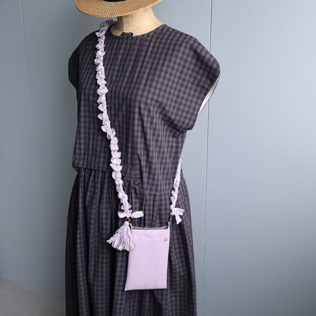 ＜完売しました／WEB限定販売＞Handspun fray pochet ポシェット／ライラック