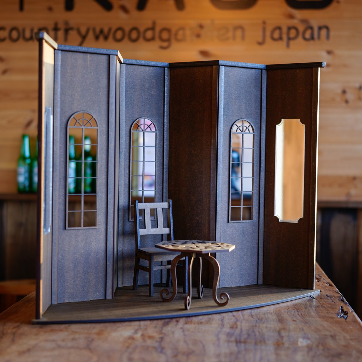 1/6スケールドールハウス純喫茶窓際席ブラウン壁 家具セット 1/6スケールドールハウス純喫茶窓際席ブラウン壁 家具セット