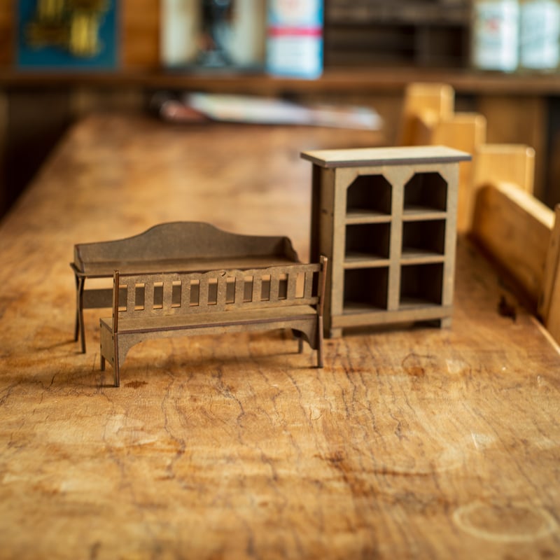 1/10スケールミニチュア家具 デスクとベンチ 本箱セット | kkcompany