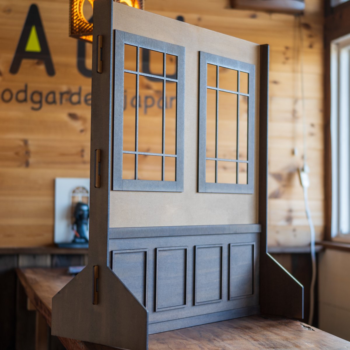 1/3スケールドールハウス簡単背景ブラウン建具 | kkcompany