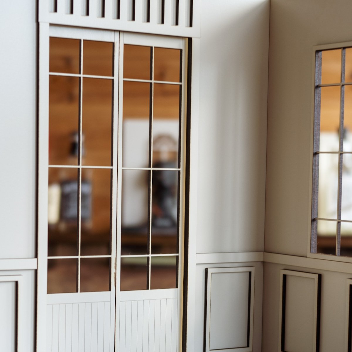 1/6スケールドールハウス洋館右壁ホワイト壁エントランス | kkcompany