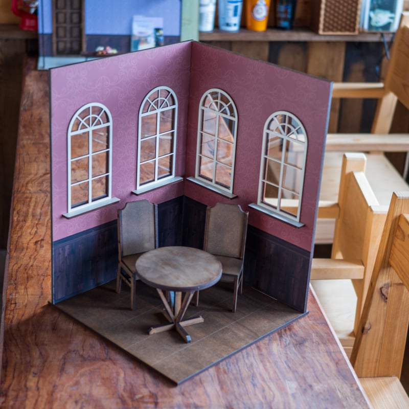 1/6スケールドールハウス洋館新サイズ 左側 古い感じの壁紙 1/6スケールドールハウス洋館新サイズ 左側 古い感じの壁紙