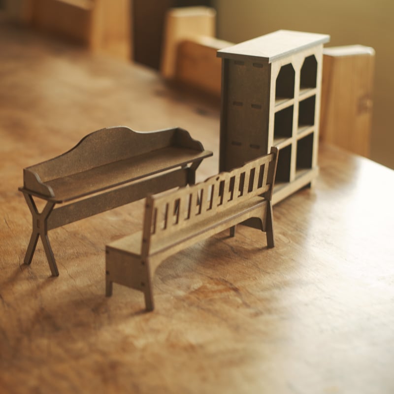 1/10スケールミニチュア家具 デスクとベンチ 本箱セット | kkcompany