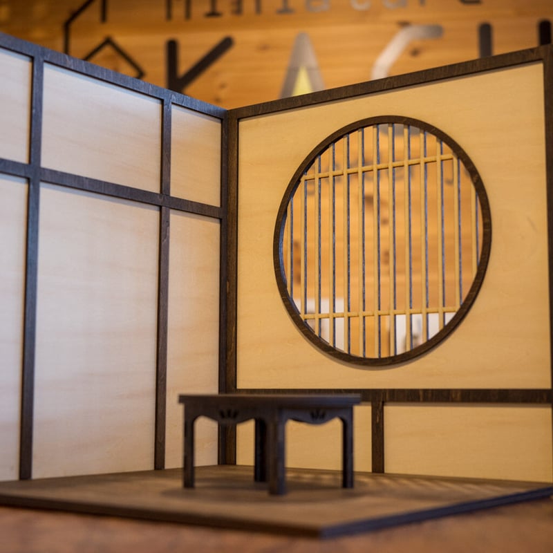 歳末セール！ 1/6スケール和風ドールハウス右側丸窓木目材料