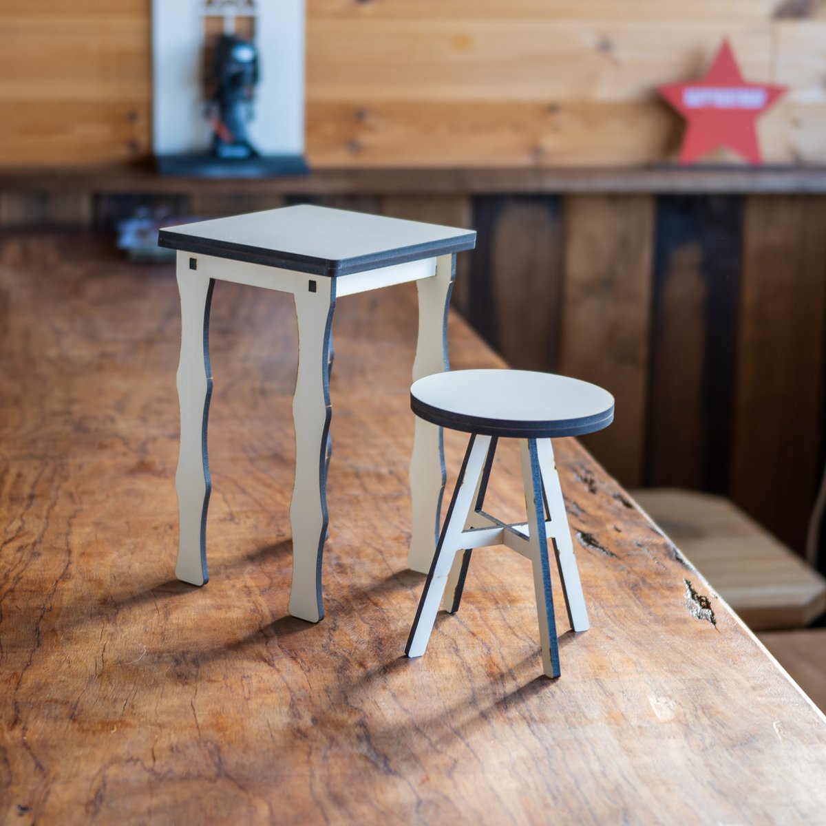 ミニチュア家具テーブル2404 1/3スケールミニチュア家具 テーブルとチェアーセット | kkcompany