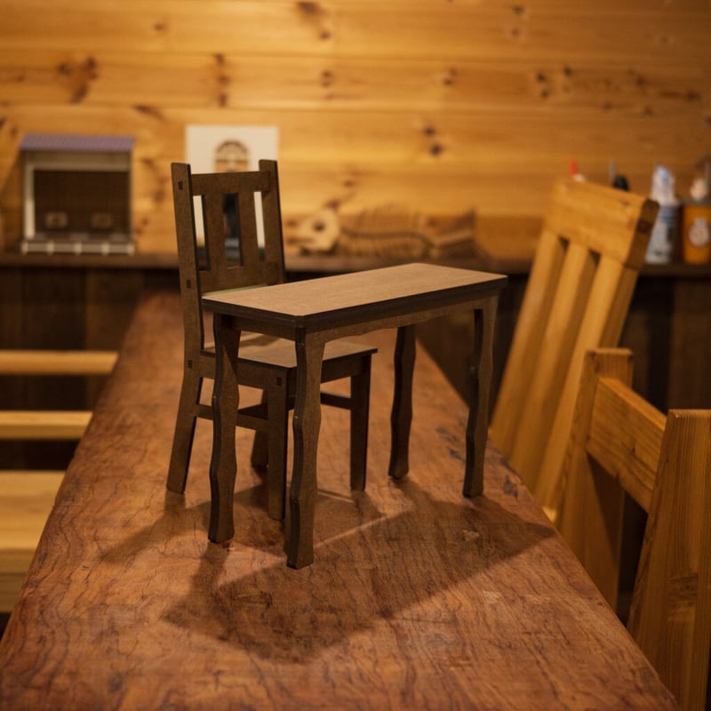 ミニチュア家具テーブル2404 ミニチュア家具テーブル2404 1/3スケールミニチュア家具 テーブルと