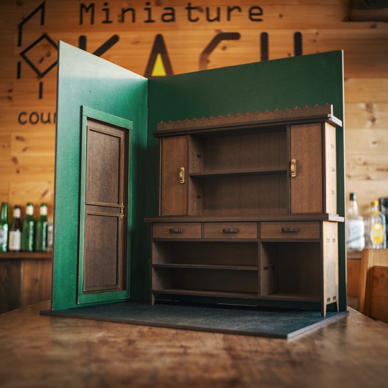 1/6スケールドールハウス洋館マットグリーンローラー塗装壁 家具