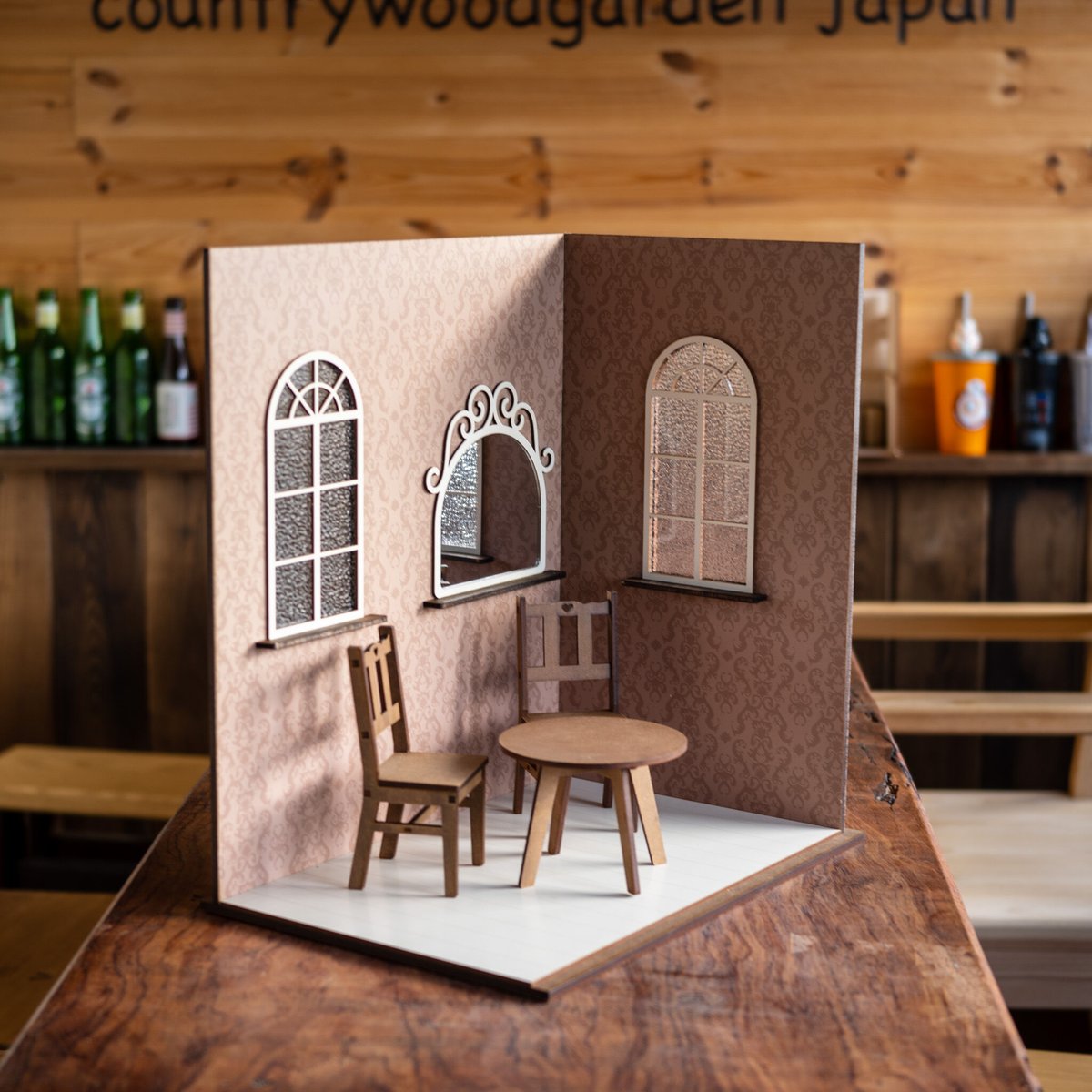 1/6スケールドールハウス洋館右壁窓と鏡家具セット | kkcompany