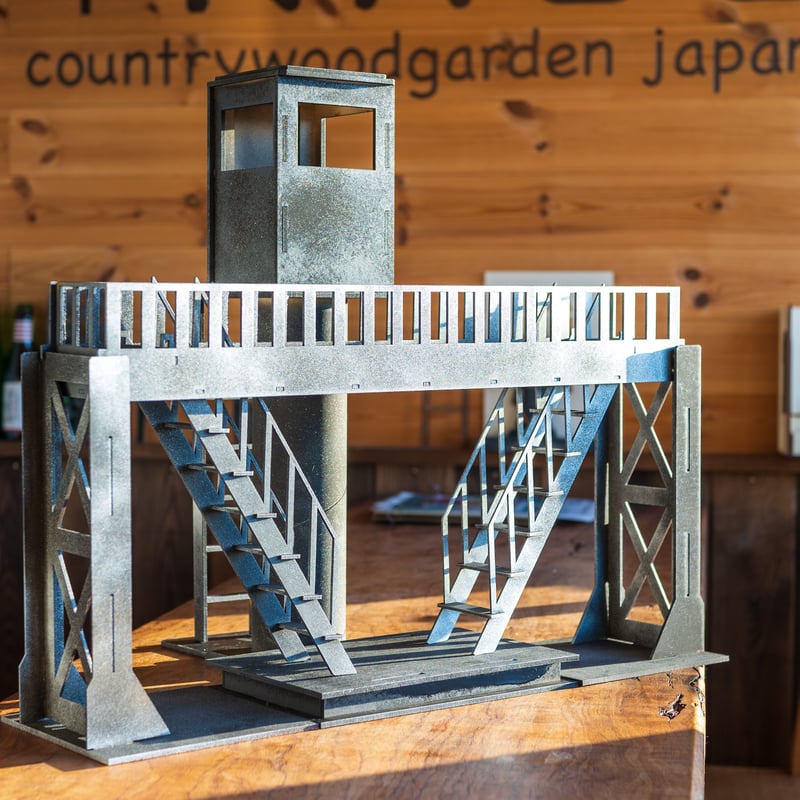 1/10スケールドールハウス 階段見張り台と監視塔セット | kkcompany