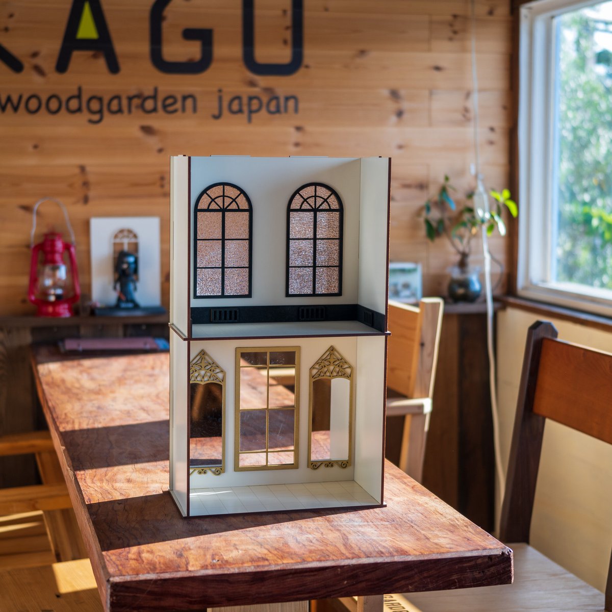 1/10スケールドールハウスミニタイプ連結ドールハウス丸窓と2階建