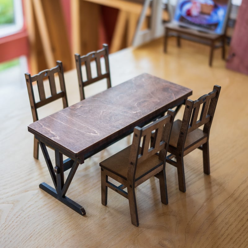 【 四人掛けテーブル×6卓+木の椅子×24脚】建築模型用添景1:50 ミニチュア m89469010028_1.jpg?1722481723