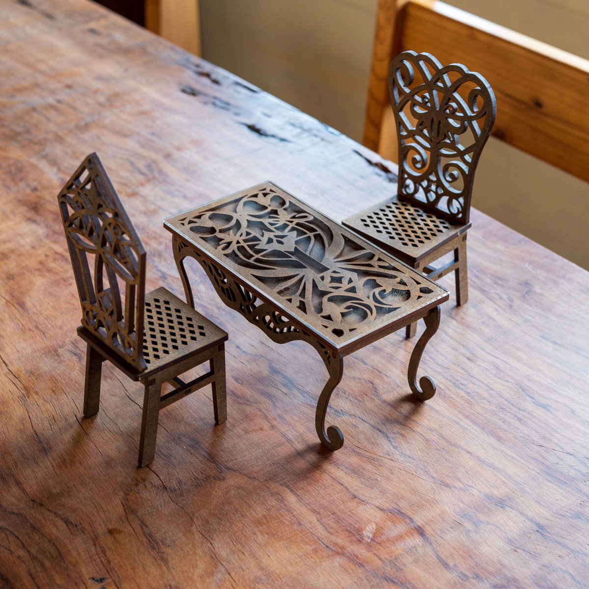 ☆値下げ☆　フランスアンティーク　ミニチュアの椅子セット 2個 fit=scale-down,w=1200