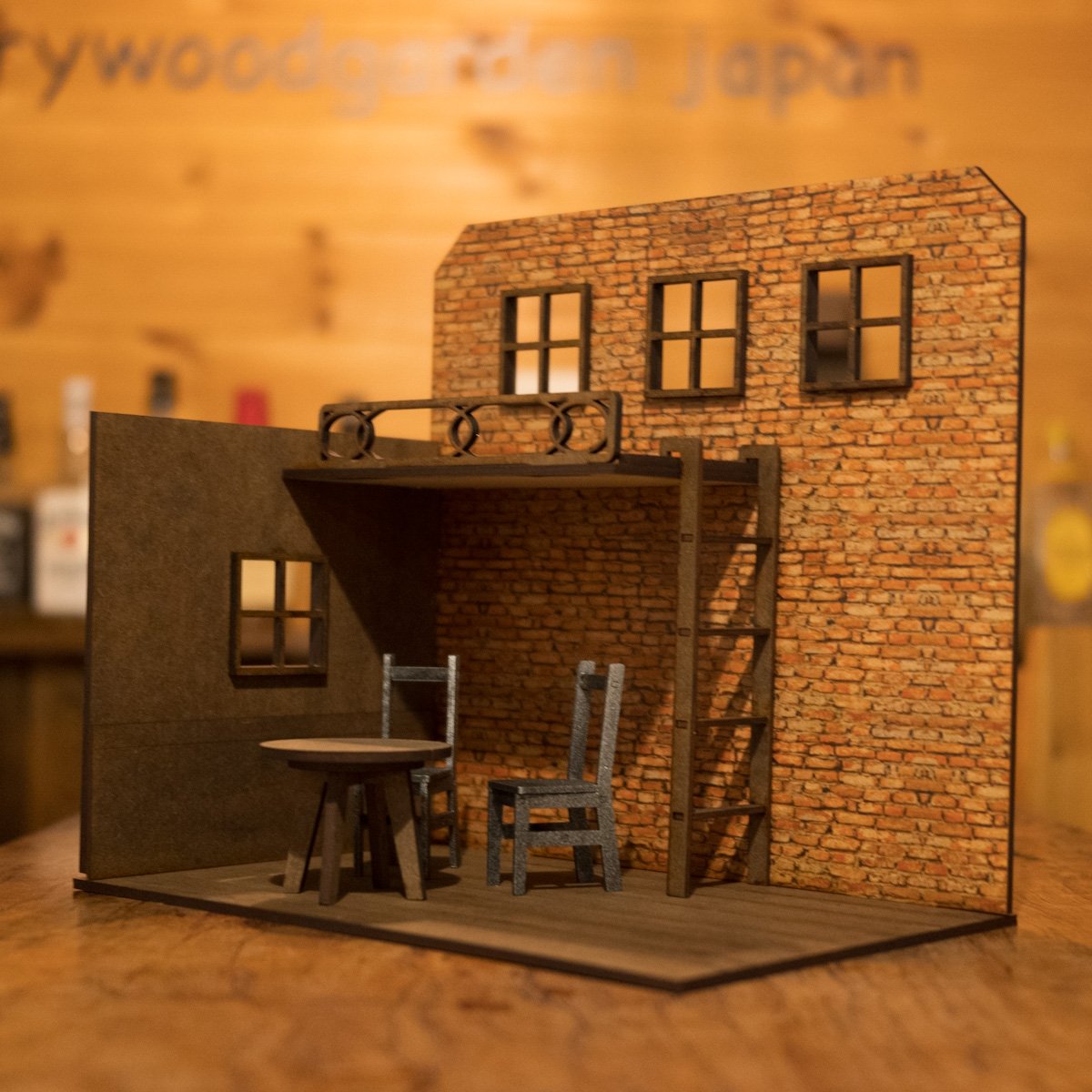 1/10スケールドールハウスロフトのある山小屋の部屋 レンガ壁 1/10スケールドールハウスロフトのある山小屋の部屋 レンガ壁