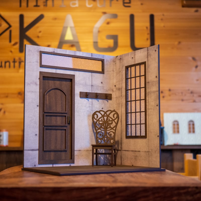 1/ 6スケールドールハウスコンクリート風壁ドアと窓のお部屋 1/ 6スケールドールハウスコンクリート風壁ドアと窓のお部屋