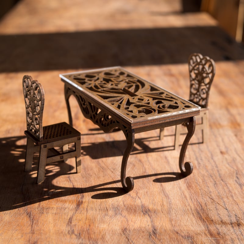 1/10スケールミニチュア家具 アンティークガラステーブル風テーブルと