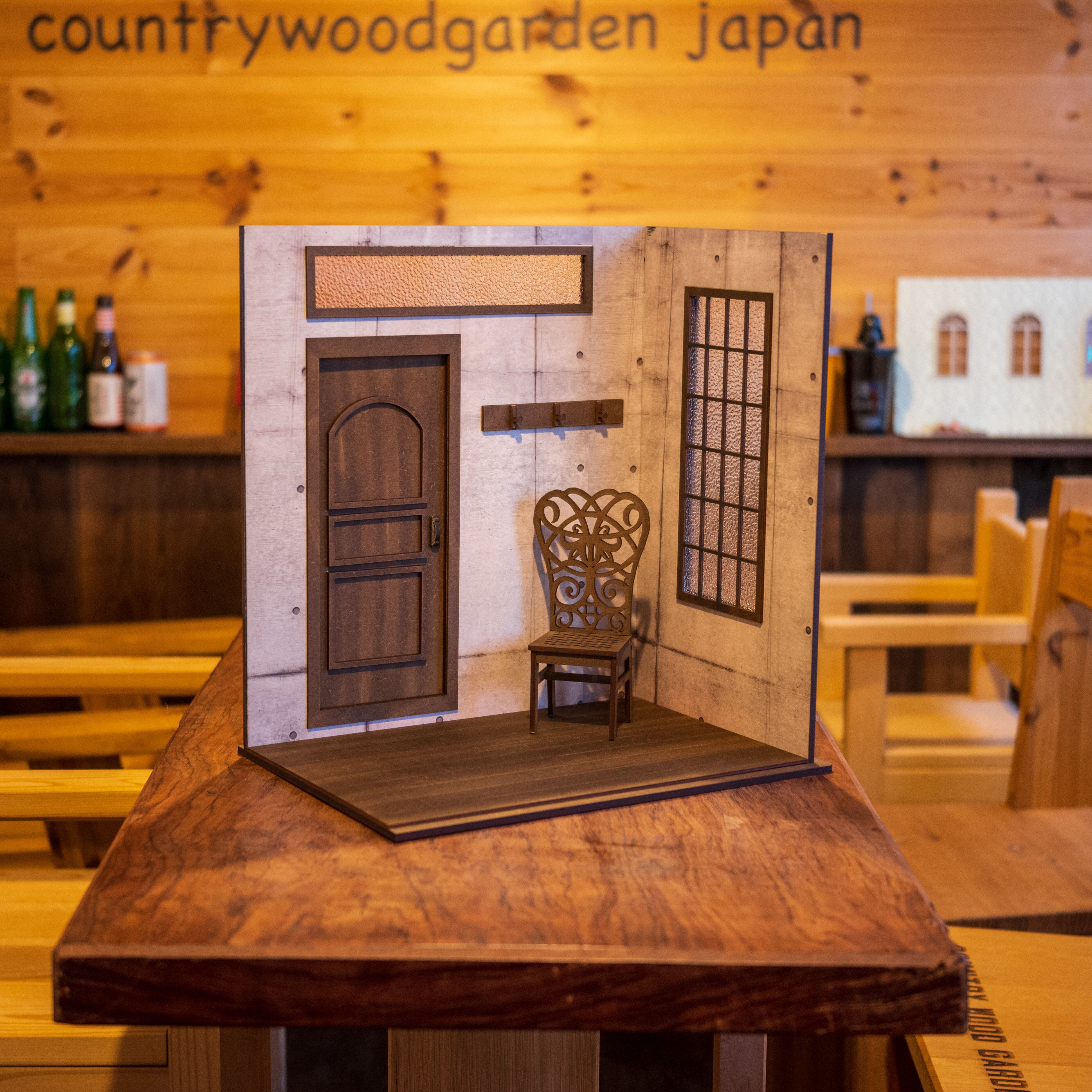 1/ 6スケールドールハウスコンクリート風壁ドアと窓のお部屋 | kkcompany