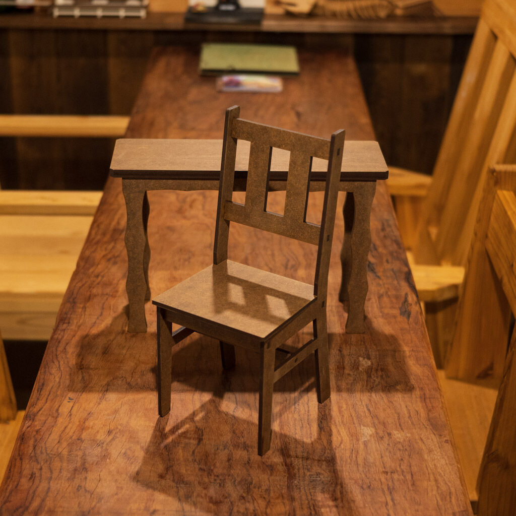 ミニチュア家具 1/3スケールミニチュア家具 テーブルとチェアーセット | kkcompany