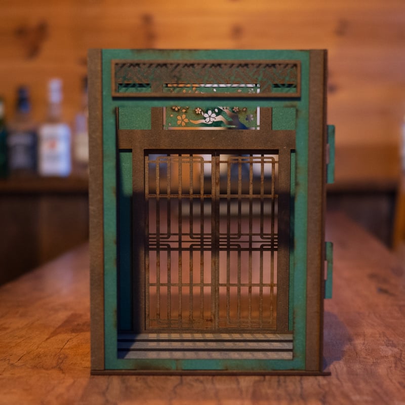 1/10スケールドールハウス 和風玄関からの居間緑の土壁風塗装 1/10スケールドールハウス 和風玄関からの居間緑の土壁風塗装