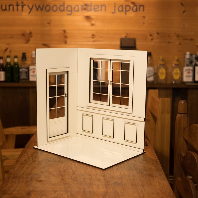 1/6スケールドールハウス洋館ホワイトドアと窓の部屋 | kkcompany