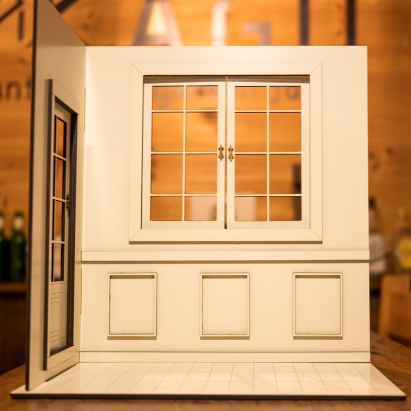 1/6スケールドールハウス洋館ホワイトドアと窓の部屋 | kkcompany