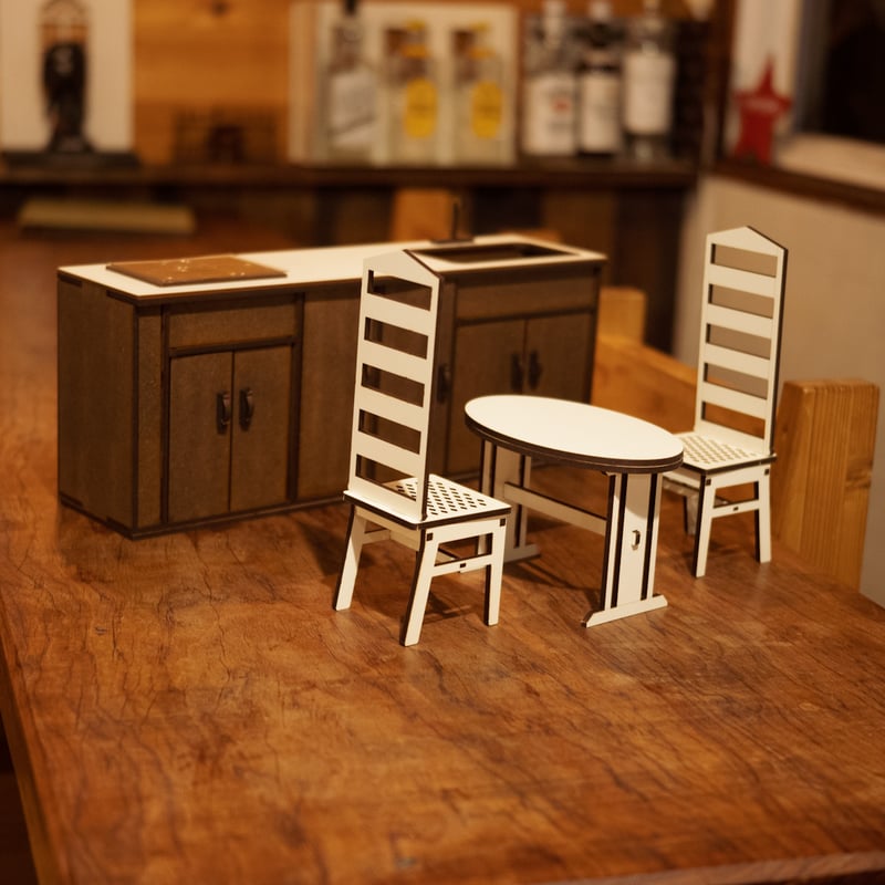 1/6スケールミニチュア家具 キッチンとチェアー、テーブルセット