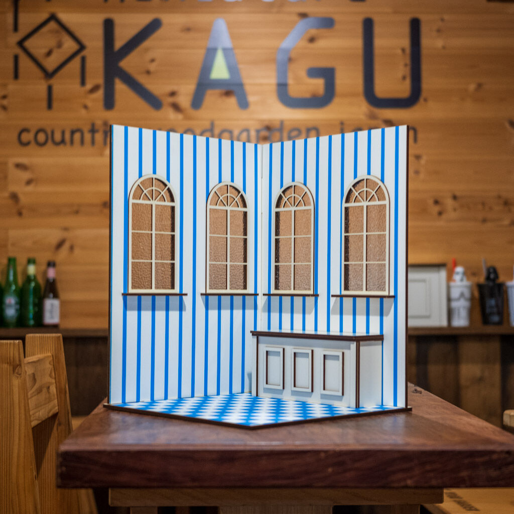 1/6スケールドールハウス洋館新サイズ ブルーストライプ壁紙 | kkcompany