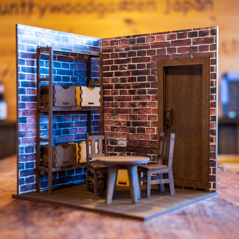 4周年記念セール！1/10スケールドールハウスレンガの倉庫ドア 棚