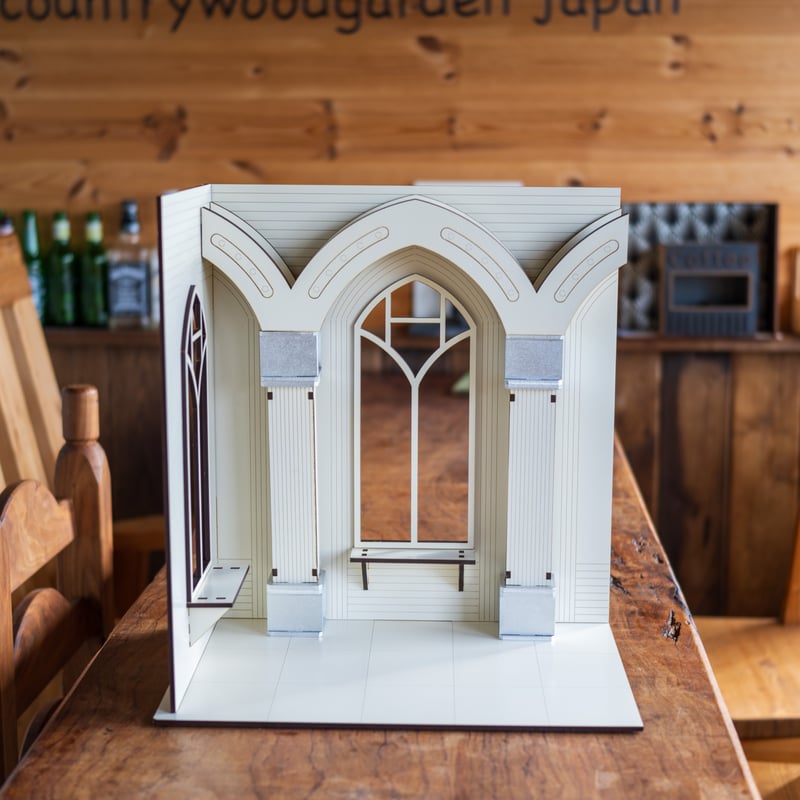 1/6スケールドールハウス教会窓際ホワイト | kkcompany
