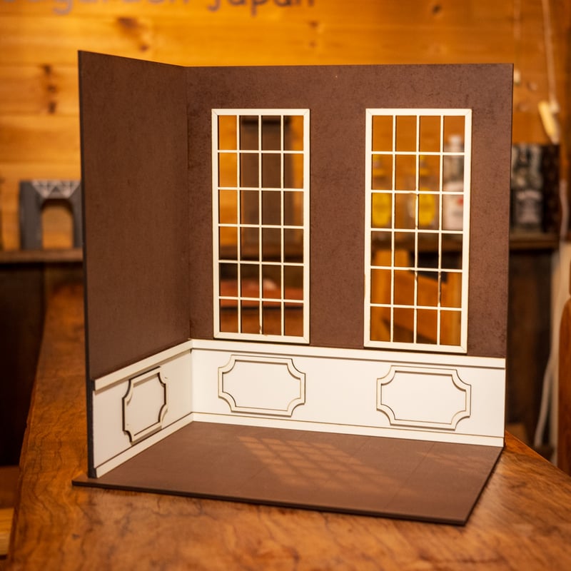 1/6スケールドールハウス洋館ブラウン壁窓の部屋 | kkcompany