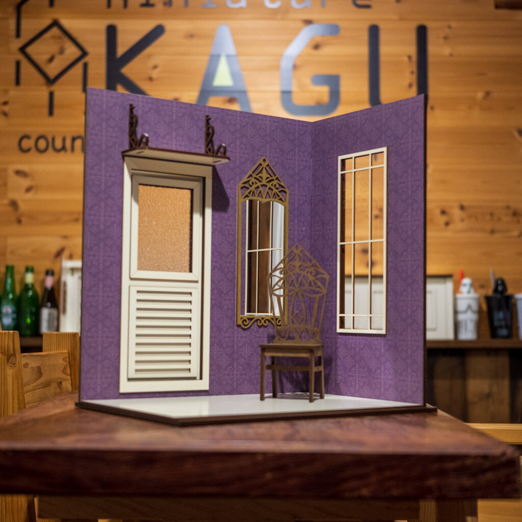 1/6スケールドールハウス洋館いい感じのパープルの壁紙 | kkcompany