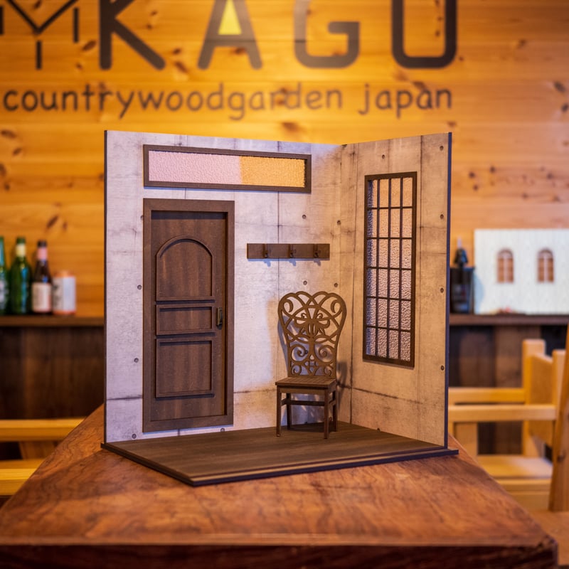 ドールハウス　モノトーンのお部屋 1/ 6スケールドールハウスコンクリート風壁ドアと窓のお部屋