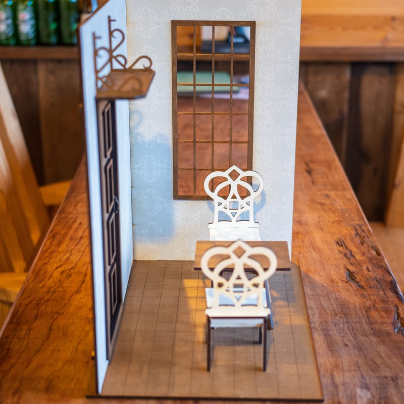 1/6スケールドールハウス洋館エントランス古い感じの壁紙 家具