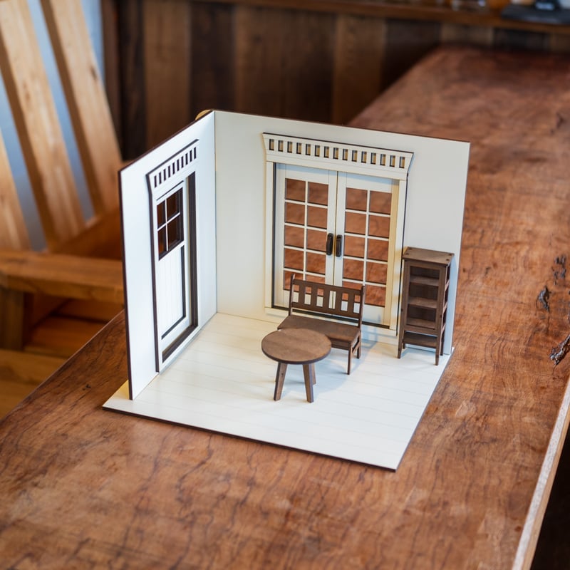 NO.94 固定式: 木製 ドールハウス ドールBOX:ホワイト 背景ボード NO