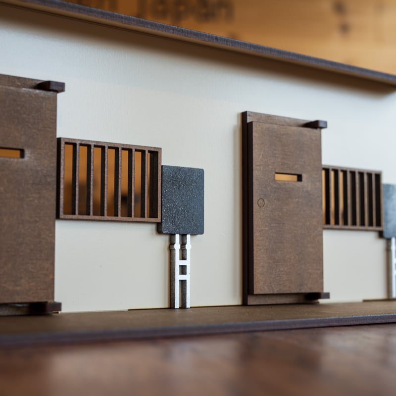 1/10スケールドールハウスアパート1階建ミニホワイトタイプ