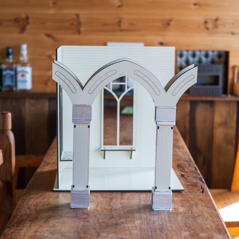 1/6スケールドールハウス教会窓際ホワイト | kkcompany