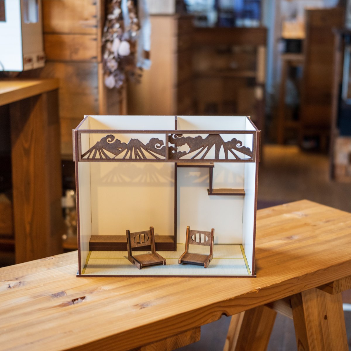 Lien miniature〜kitchen shelf&wearドールハウスに （1/10スケール 